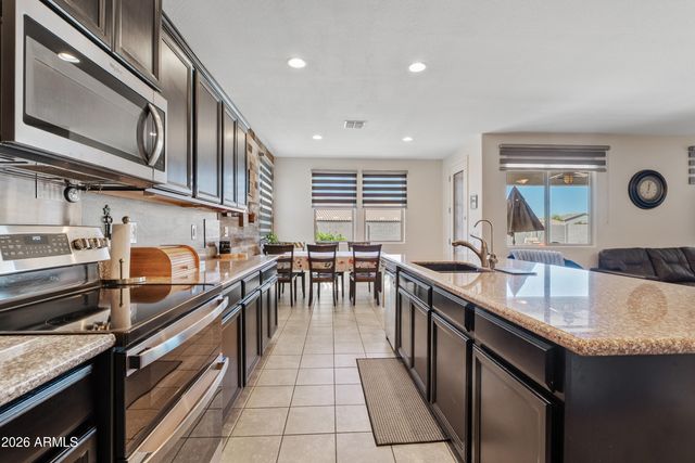 2074 W RAINS Way, San Tan Valley, AZ 85144