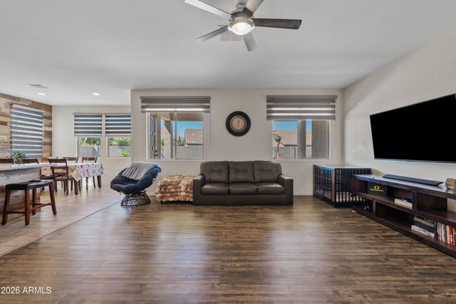 2074 W RAINS Way, San Tan Valley, AZ 85144