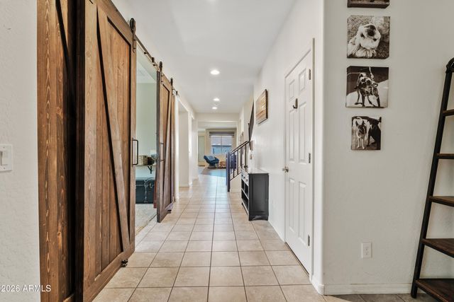 2074 W RAINS Way, San Tan Valley, AZ 85144