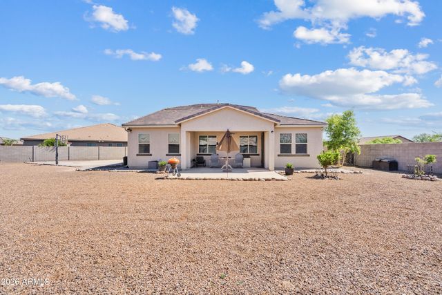 2074 W RAINS Way, San Tan Valley, AZ 85144