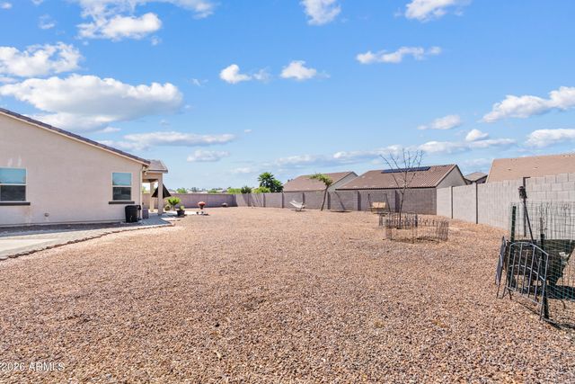 2074 W RAINS Way, San Tan Valley, AZ 85144