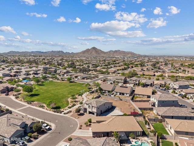 2074 W RAINS Way, San Tan Valley, AZ 85144
