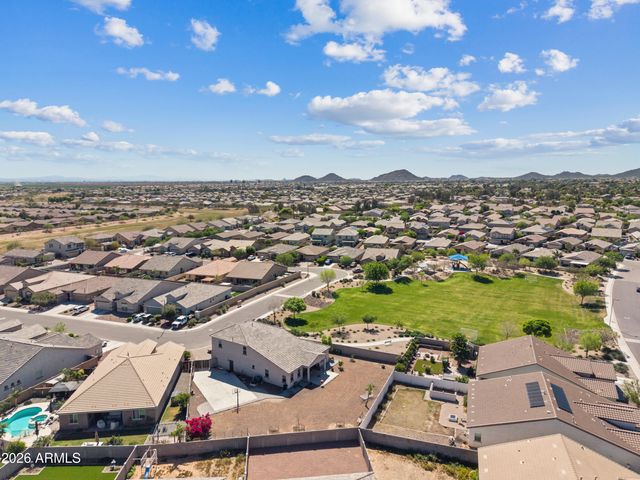 2074 W RAINS Way, San Tan Valley, AZ 85144