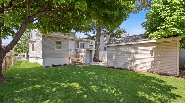 153-20 119th Road, Jamaica, NY 11434