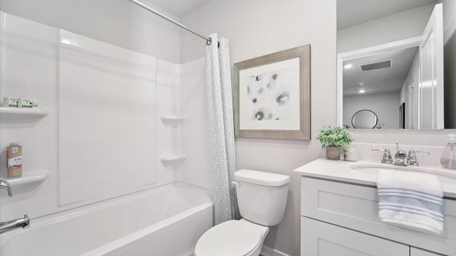 2248 SE Morningdew Drive, West Des Moines, IA 50265