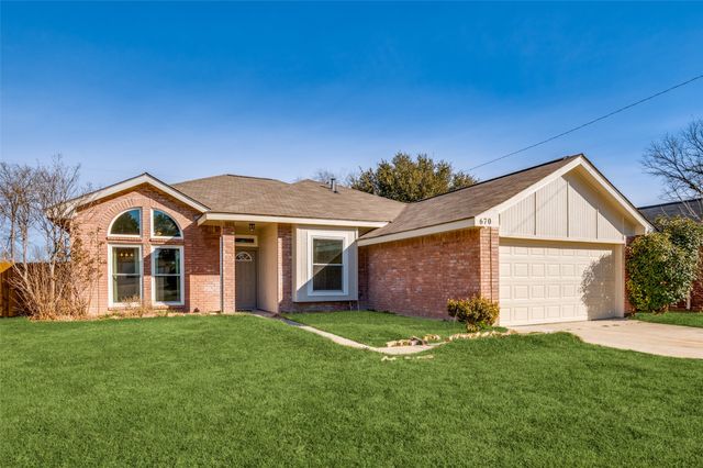 670 Honeysuckle Lane, Cedar Hill, TX 75104