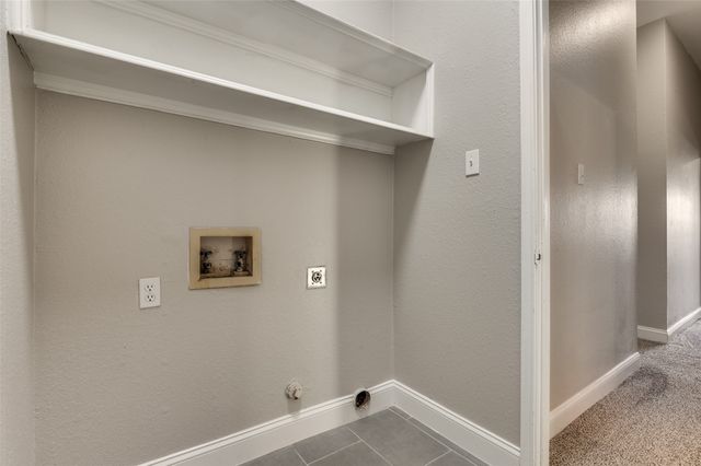 670 Honeysuckle Lane, Cedar Hill, TX 75104