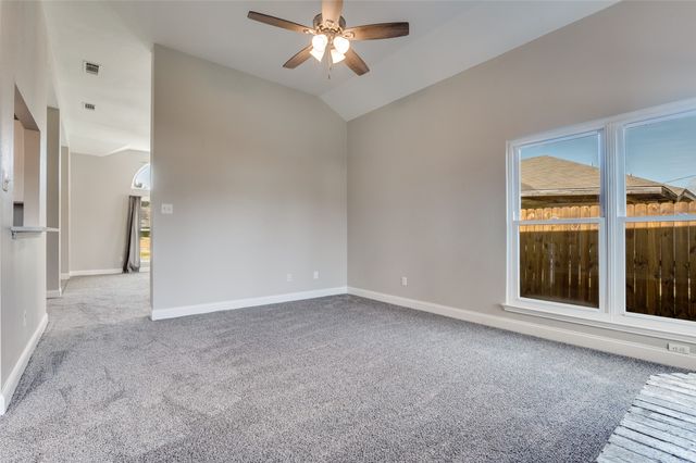 670 Honeysuckle Lane, Cedar Hill, TX 75104