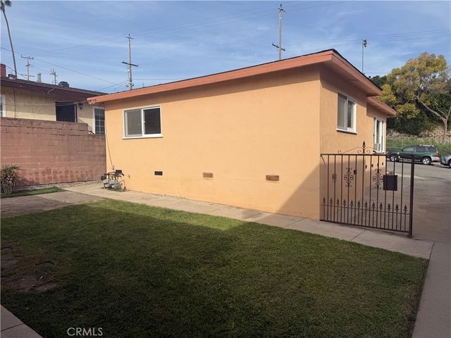 935 937 W 17th, San Pedro, CA 90731