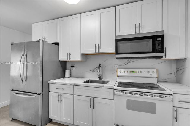645 NW 15th Ave 1-4, Fort Lauderdale, FL 33311