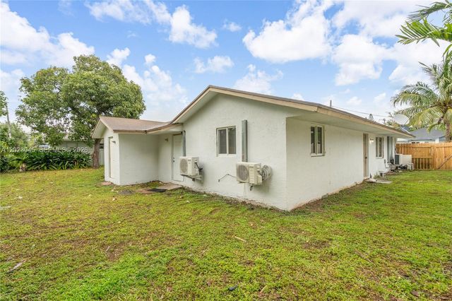 645 NW 15th Ave 1-4, Fort Lauderdale, FL 33311