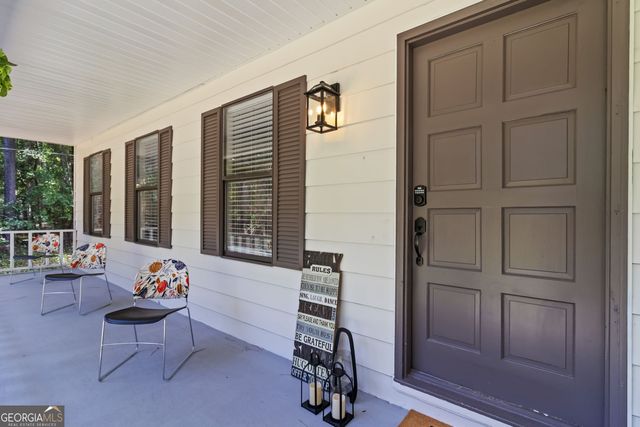 145 Huntcliff Court, Fayetteville, GA 30214