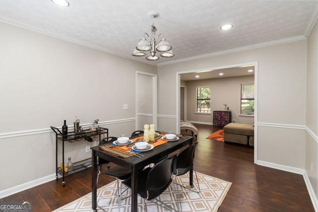 145 Huntcliff Court, Fayetteville, GA 30214