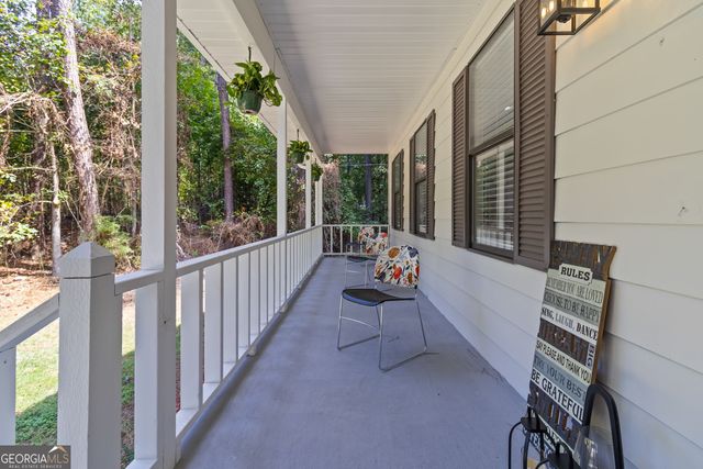 145 Huntcliff Court, Fayetteville, GA 30214