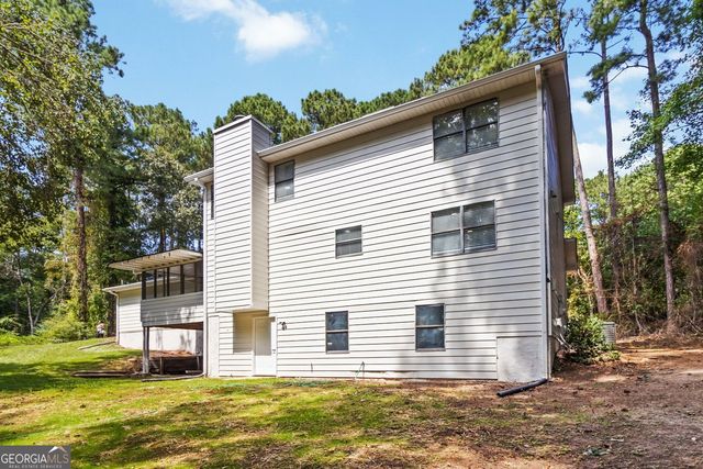 145 Huntcliff Court, Fayetteville, GA 30214