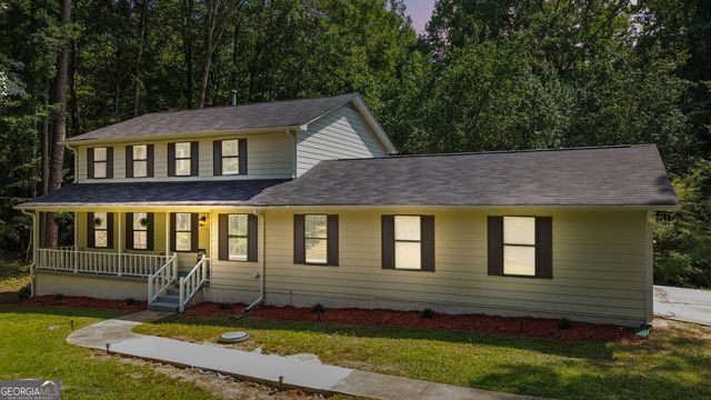 145 Huntcliff Court, Fayetteville, GA 30214