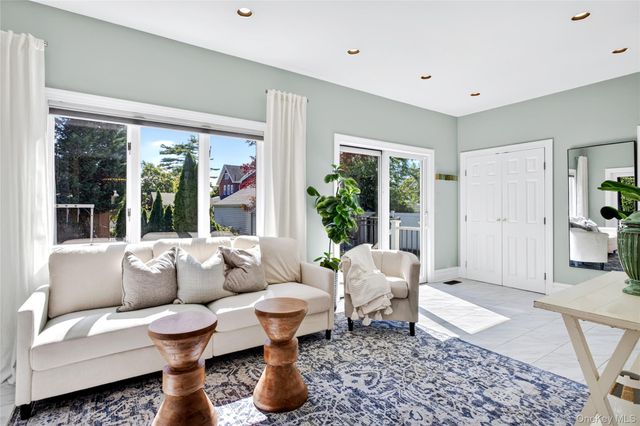 444 Lakeview Avenue, Rockville Centre, NY 11570