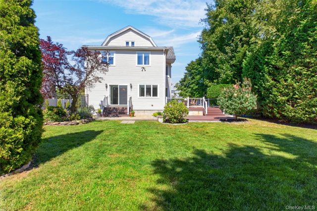 444 Lakeview Avenue, Rockville Centre, NY 11570