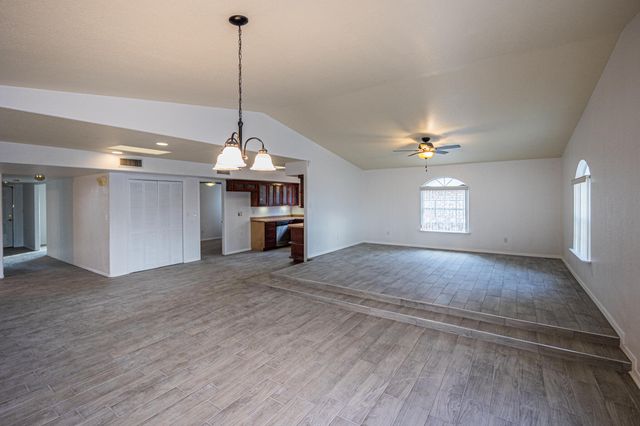 5728 Mackerel Lane, El Paso, TX 79924