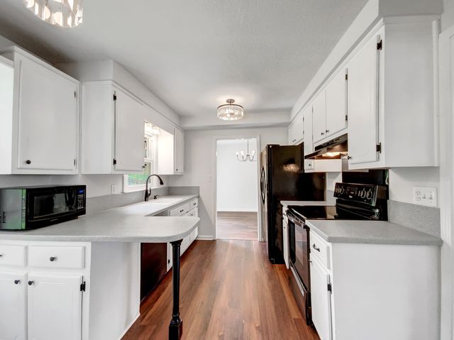 480 Bamburg Dr, Clarksville, TN 37040