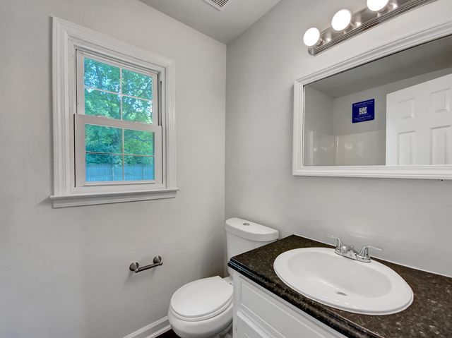 480 Bamburg Dr, Clarksville, TN 37040