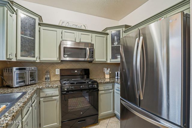 14329 DESERT SAGE Drive, Horizon City, TX 79928