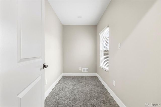 3280 Lothrop Street, Detroit, MI 48206