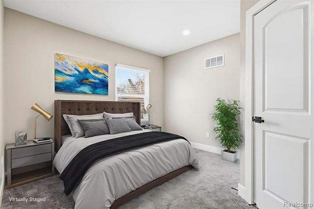 3280 Lothrop Street, Detroit, MI 48206