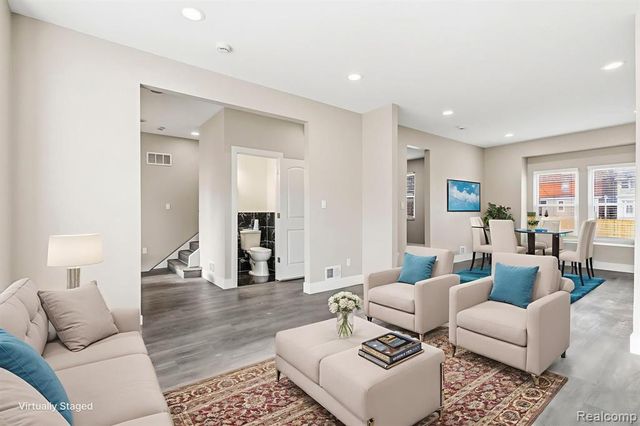 3280 Lothrop Street, Detroit, MI 48206