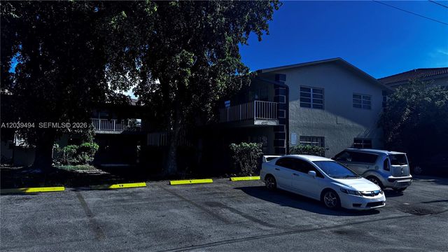 1522 NE 34th Court 4, Oakland Park, FL 33334