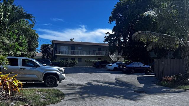 1522 NE 34th Court 4, Oakland Park, FL 33334