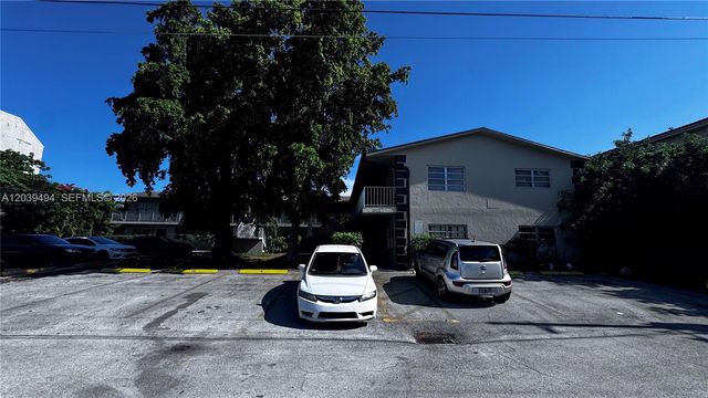 1522 NE 34th Court 4, Oakland Park, FL 33334