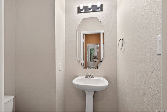 137 Niemietz Cove, Cibolo, TX 78108