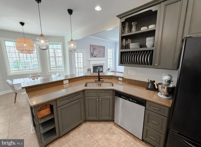 28653 BURROUGHS CT, Mechanicsville, MD 20659