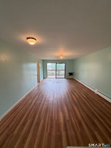 153 Bull Hill Lane 105, West Haven, CT 06516