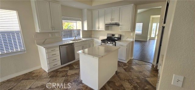 28218 Windsail Court, Menifee, CA 92584