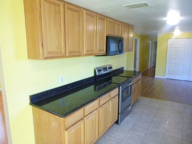 6616 MANGROVE DRIVE, Wesley Chapel, FL 33544