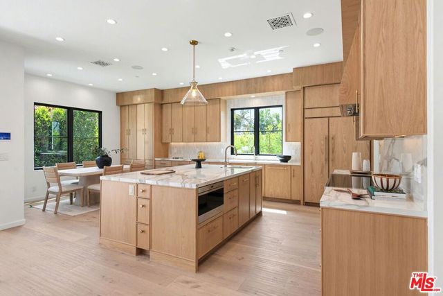 16011 Miami Way, Pacific Palisades, CA 90272