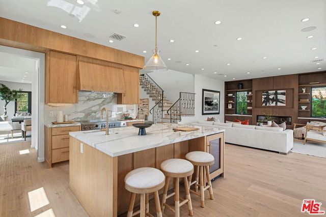 16011 Miami Way, Pacific Palisades, CA 90272
