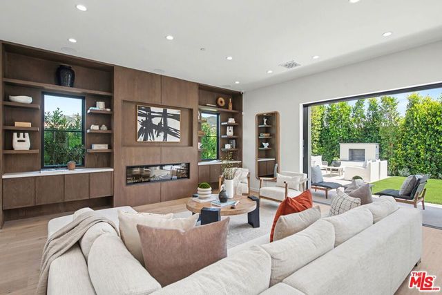 16011 Miami Way, Pacific Palisades, CA 90272
