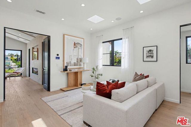 16011 Miami Way, Pacific Palisades, CA 90272