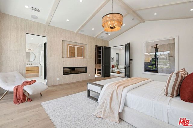 16011 Miami Way, Pacific Palisades, CA 90272