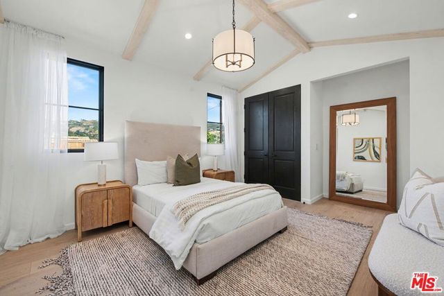 16011 Miami Way, Pacific Palisades, CA 90272