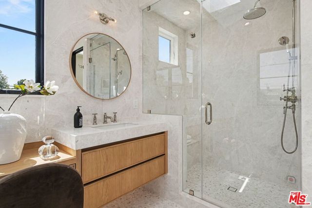 16011 Miami Way, Pacific Palisades, CA 90272