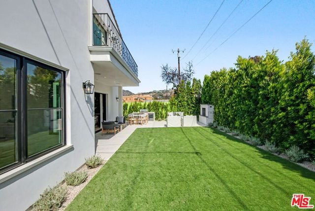 16011 Miami Way, Pacific Palisades, CA 90272