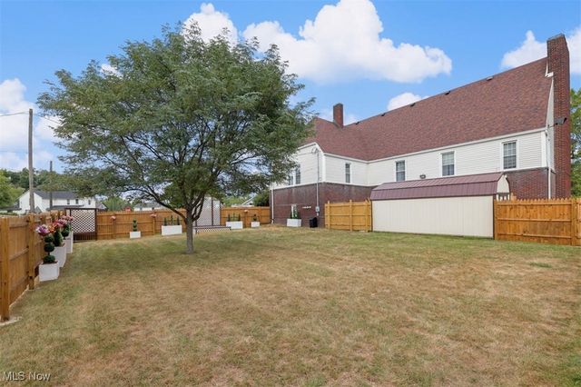 14760 Gaskill Drive NE, Alliance, OH 44601