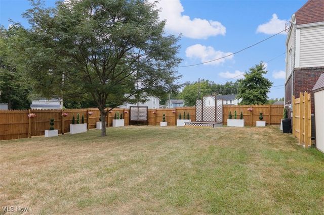 14760 Gaskill Drive NE, Alliance, OH 44601