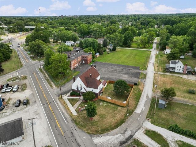 14760 Gaskill Drive NE, Alliance, OH 44601