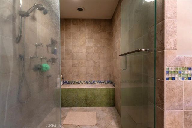 5329 Mecca Avenue, Tarzana, CA 91356