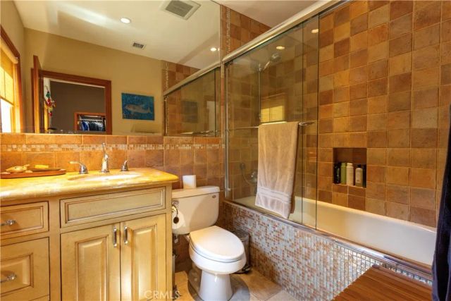 5329 Mecca Avenue, Tarzana, CA 91356